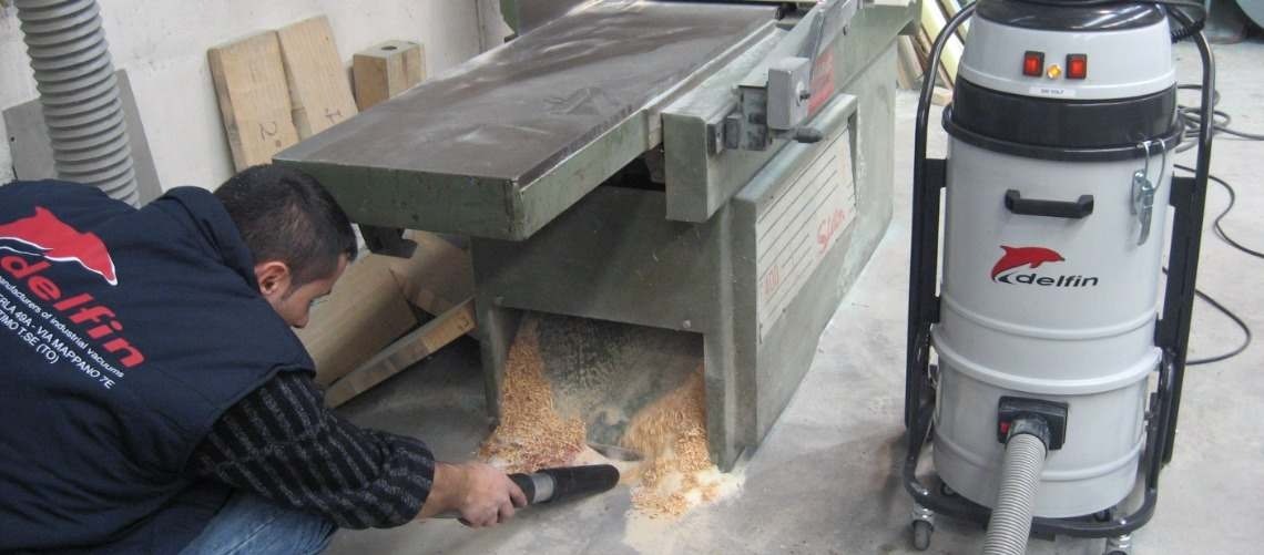 Industrial vacuum cleaners for sawdust and wood dust Delfin