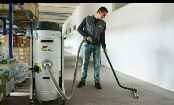 Vacuum cleaner shop for car wash