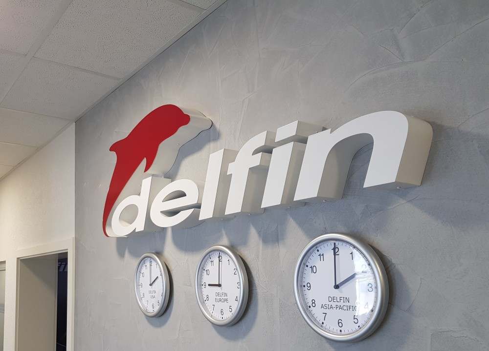 logo parete delfin