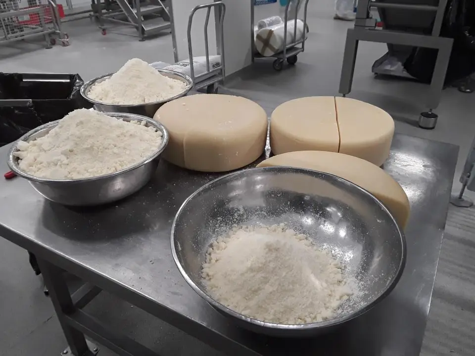 Trasporto pneumatico per formaggio grattugiato - dettaglio